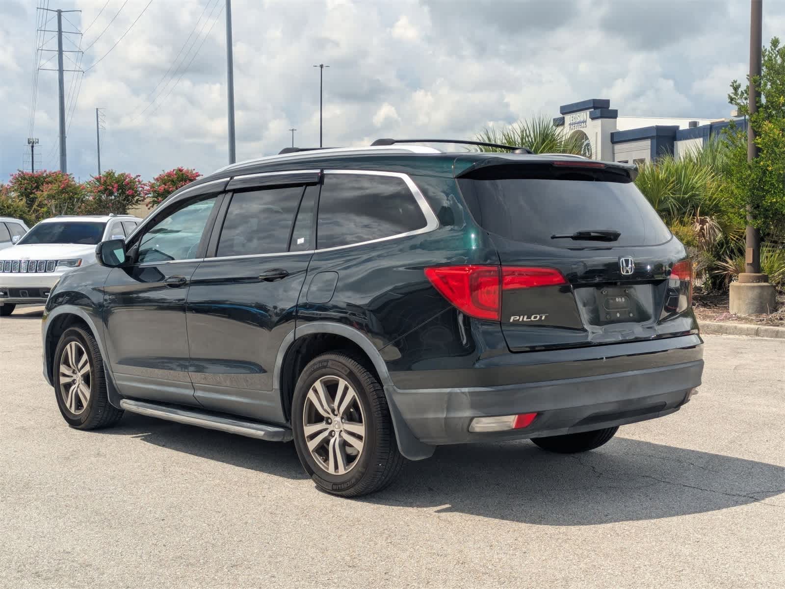 Thumbnail: 2016 Honda Pilot - 6