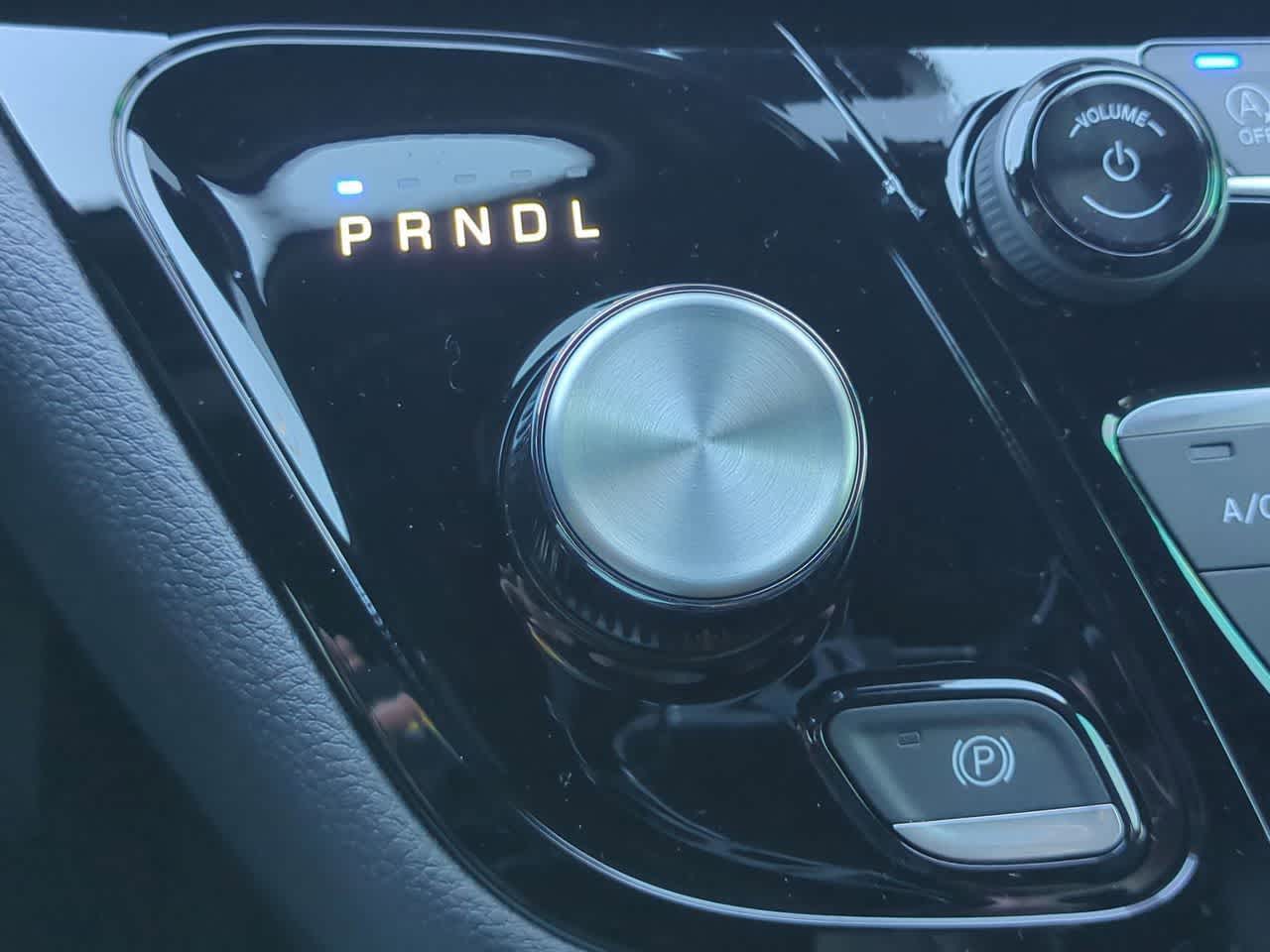 Thumbnail: 2026 Chrysler Pacifica - 32