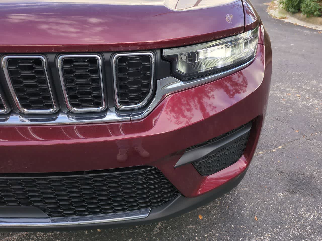 Thumbnail: 2025 Jeep Grand Cherokee - 11