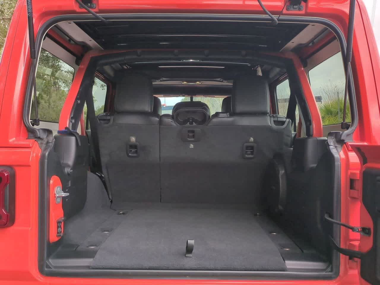 Thumbnail: 2020 Jeep Wrangler - 34