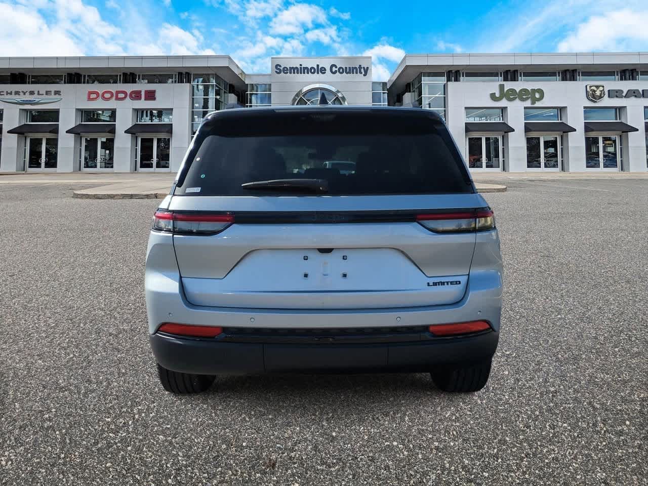 Thumbnail: 2025 Jeep Grand Cherokee - 7