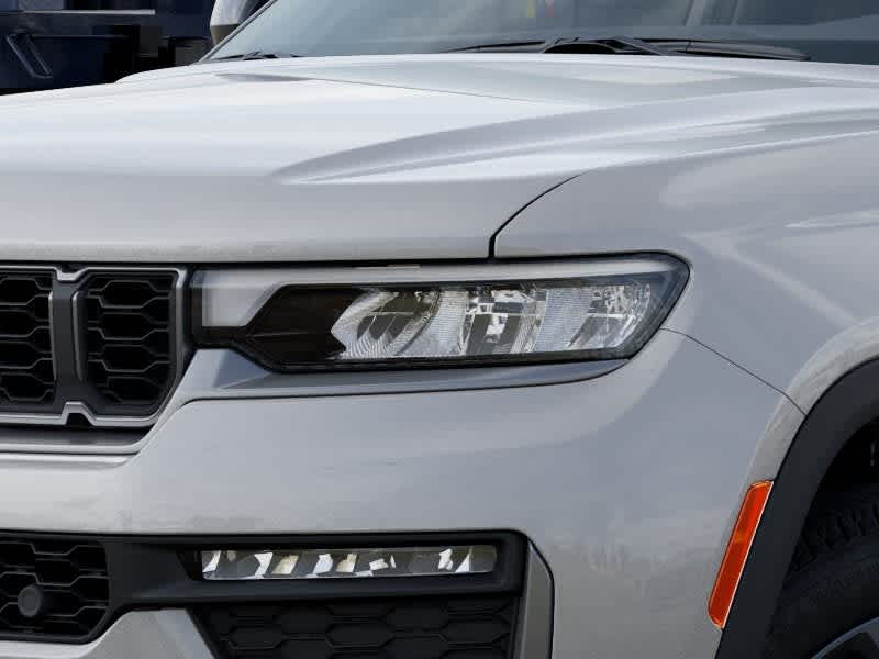 Thumbnail: 2026 Jeep Grand Cherokee L - 10