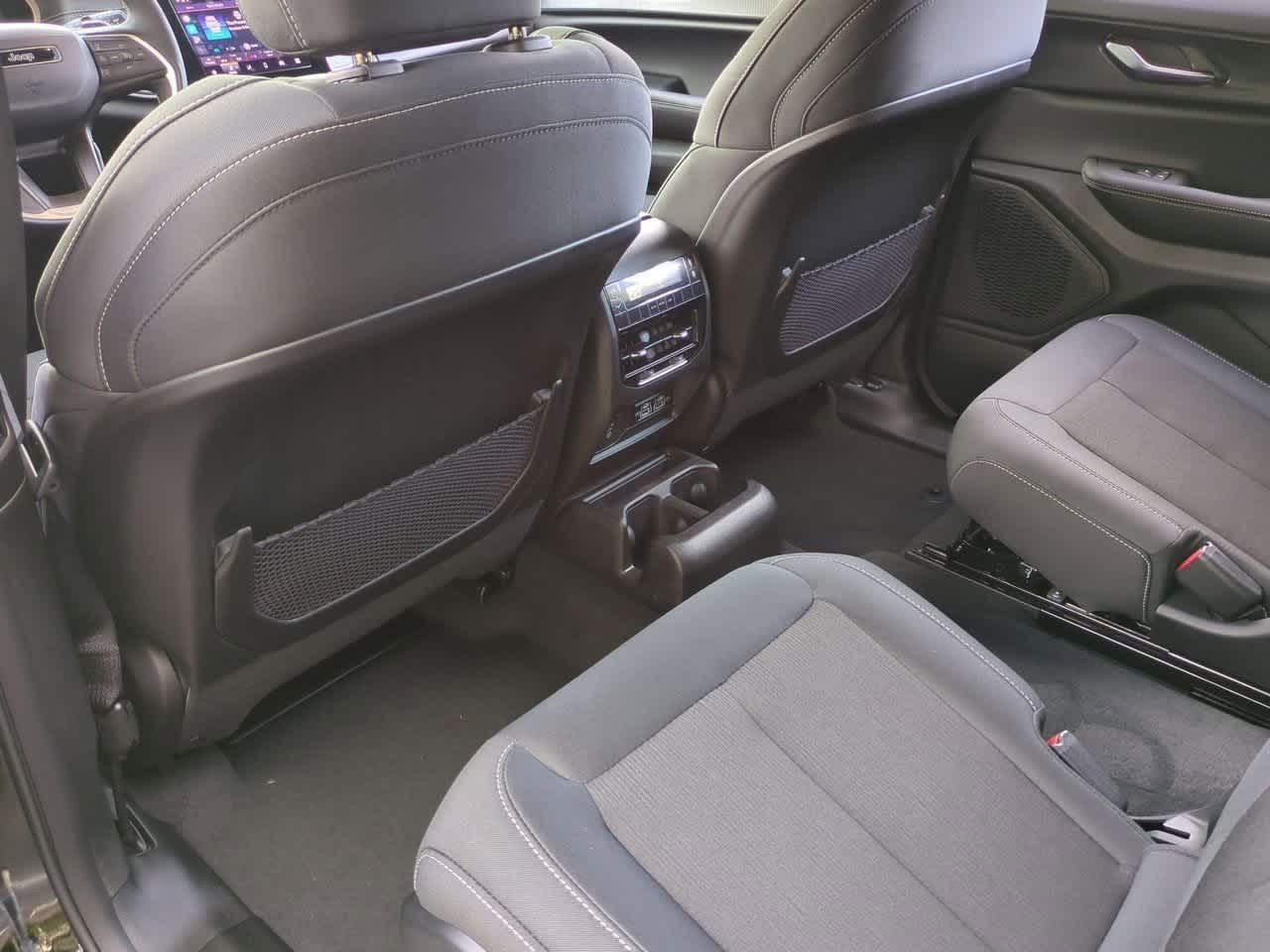 Thumbnail: 2025 Jeep Grand Cherokee L - 19