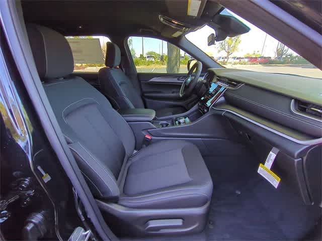 Thumbnail: 2025 Jeep Grand Cherokee L - 22