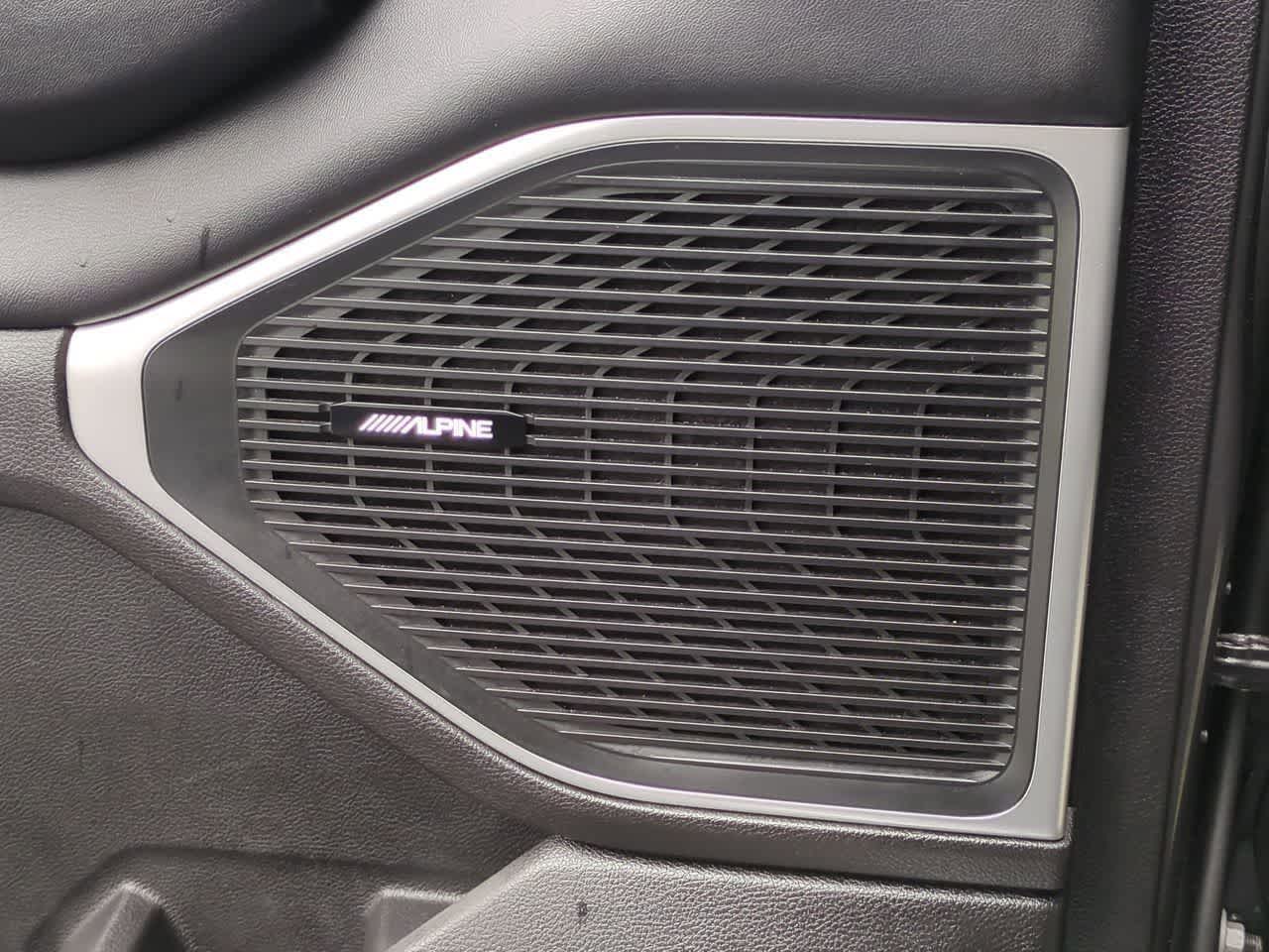 Thumbnail: 2024 Jeep Wagoneer - 31