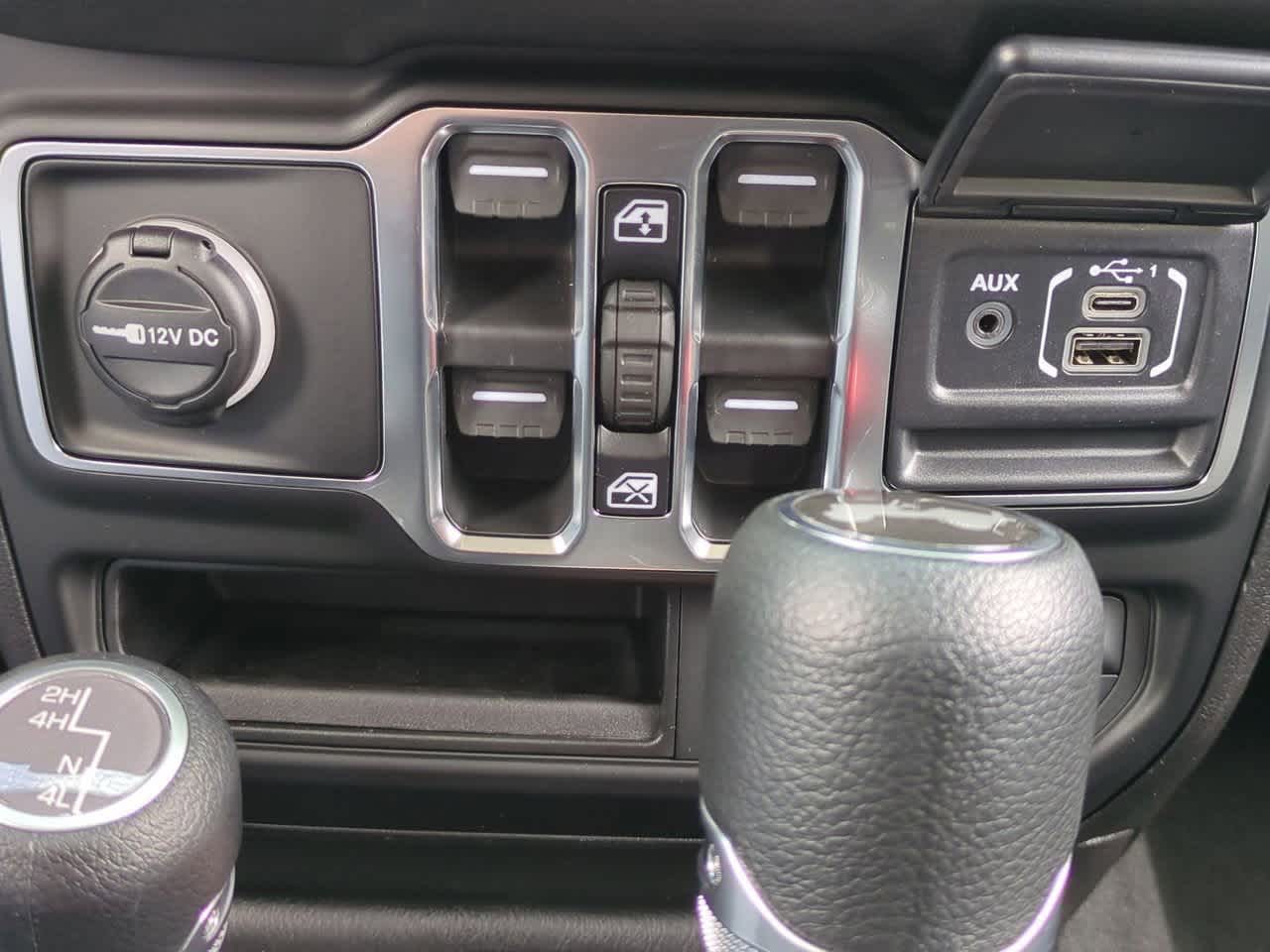 Thumbnail: 2026 Jeep Wrangler - 30