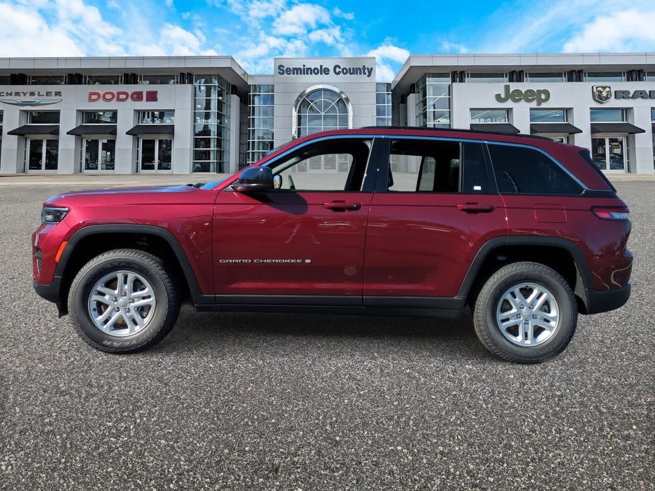 Thumbnail: 2025 Jeep Grand Cherokee - 5