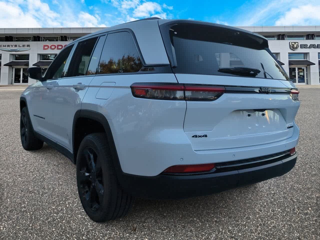 Thumbnail: 2025 Jeep Grand Cherokee - 6