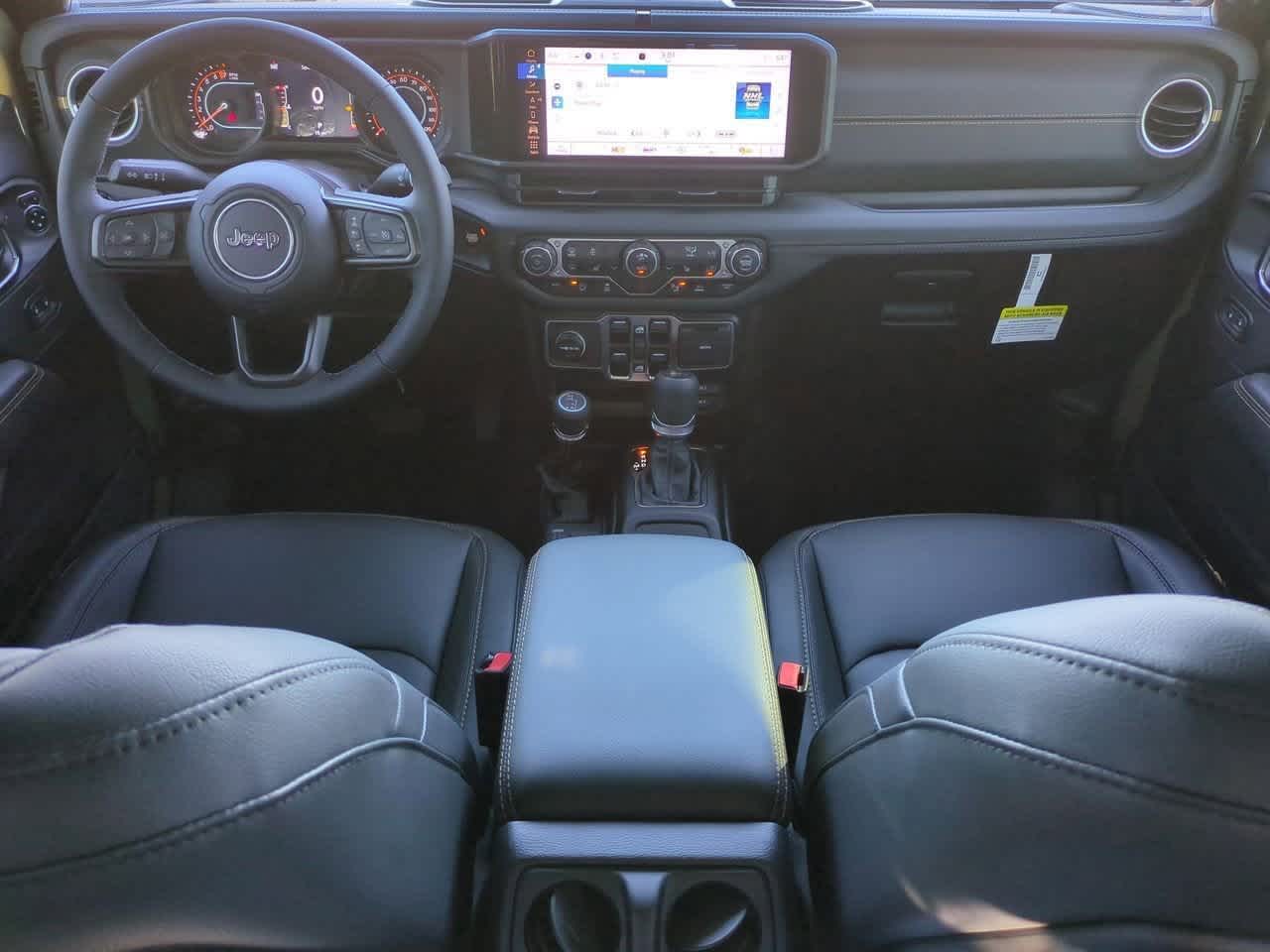 Thumbnail: 2025 Jeep Gladiator - 16