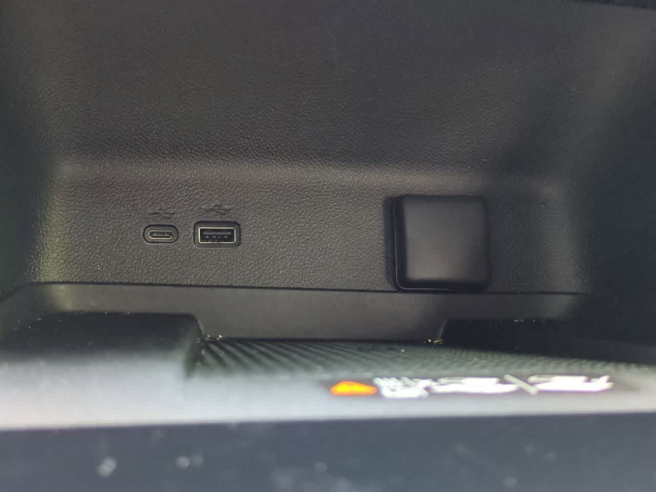 Thumbnail: 2026 Chevrolet Traverse - 32