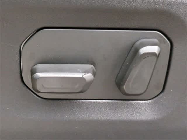 Thumbnail: 2025 Jeep Wrangler - 14