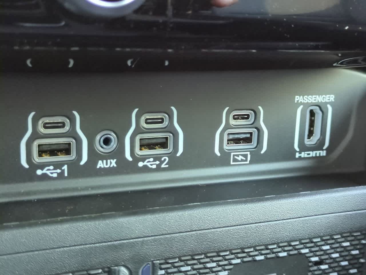 Thumbnail: 2026 RAM 1500 - 33