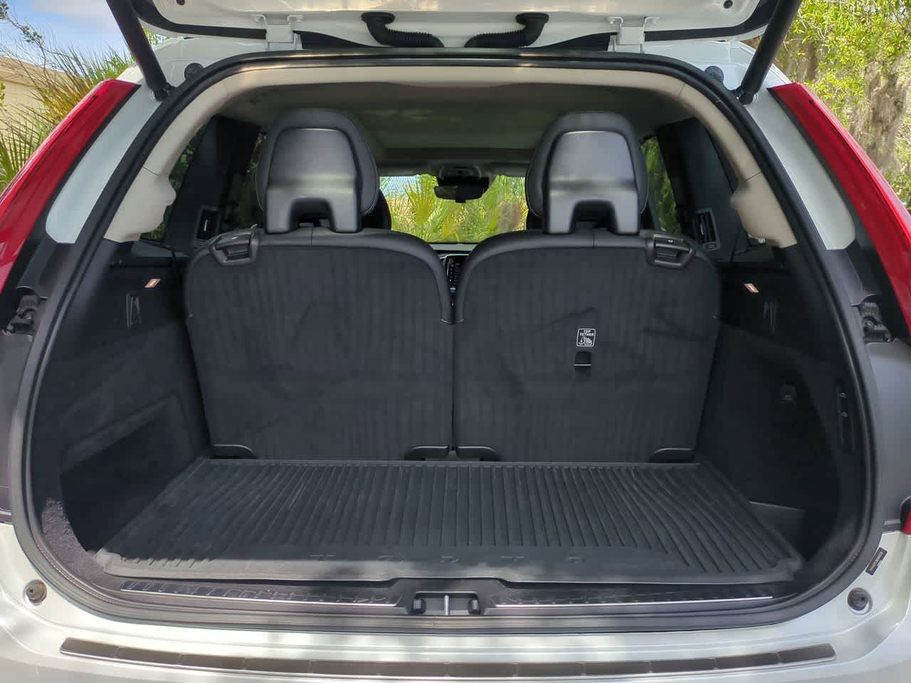 Thumbnail: 2022 Volvo XC90 - 36