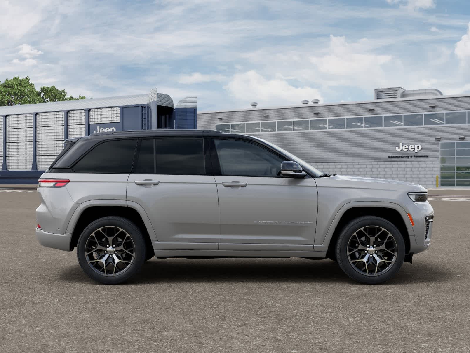 Thumbnail: 2026 Jeep Grand Cherokee - 21
