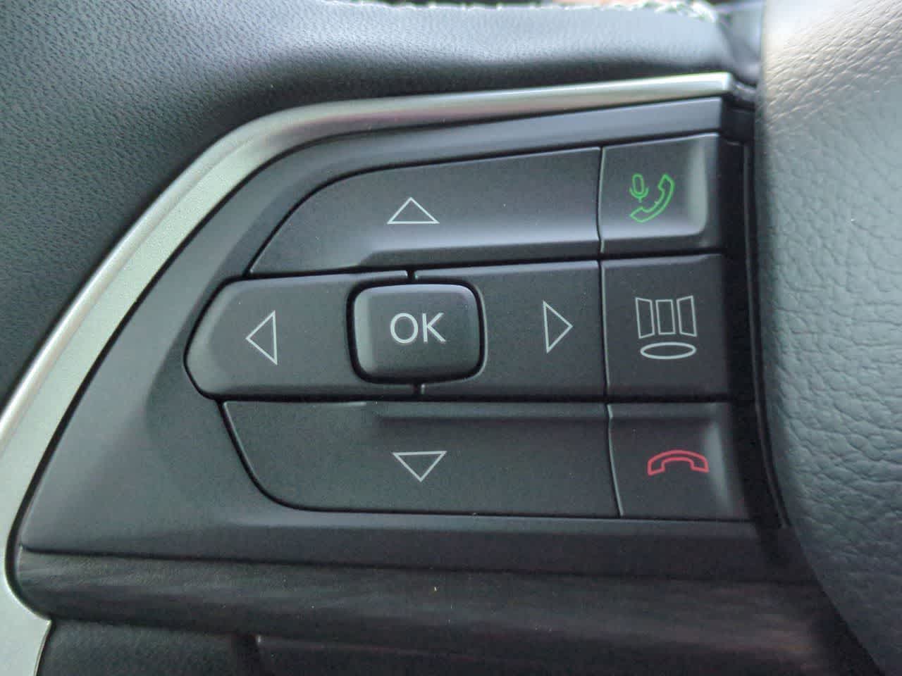 Thumbnail: 2025 Jeep Grand Cherokee L - 24