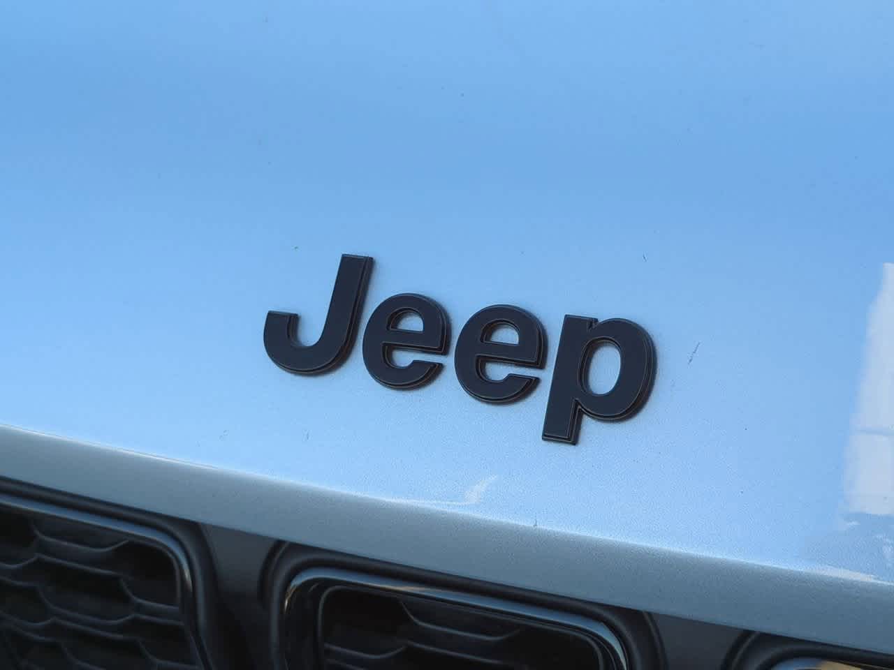 Thumbnail: 2025 Jeep Grand Cherokee - 12