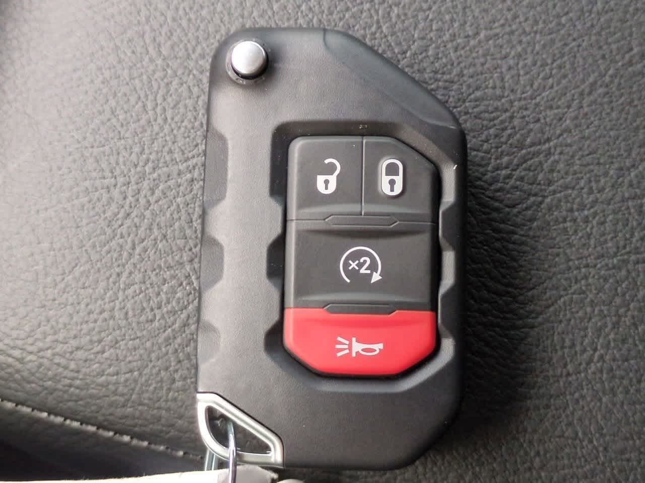 Thumbnail: 2026 Jeep Gladiator - 36