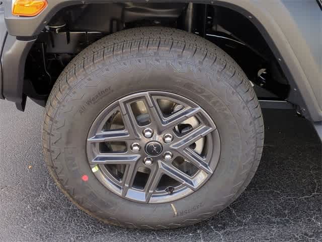Thumbnail: 2025 Jeep Wrangler - 14