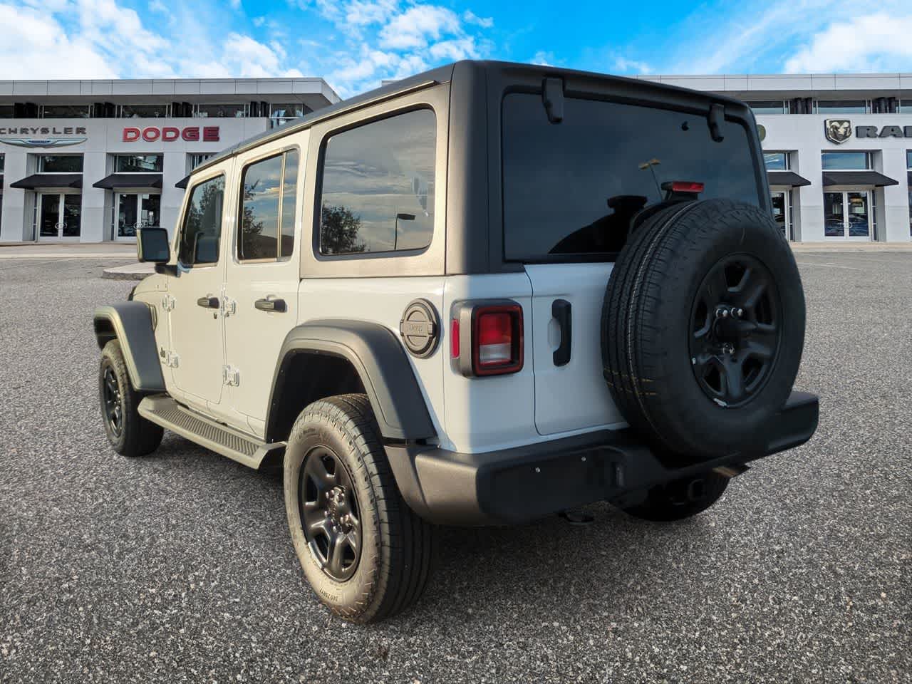 Thumbnail: 2026 Jeep Wrangler - 6