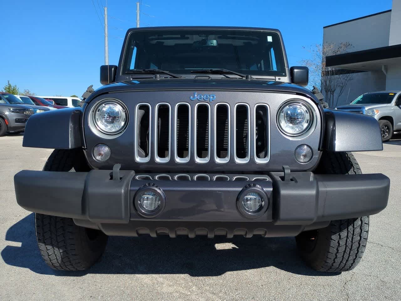 Thumbnail: 2017 Jeep Wrangler - 3