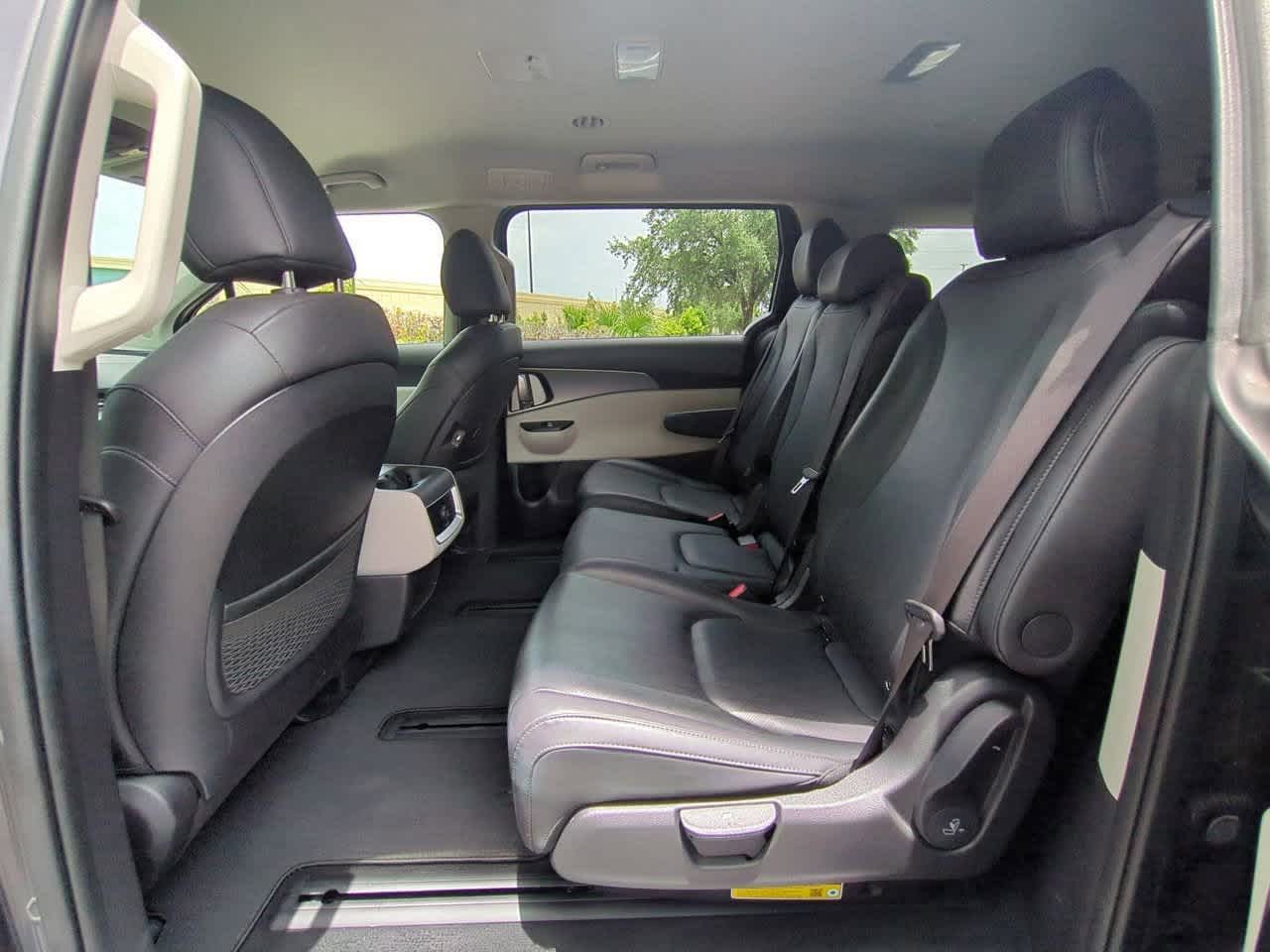 Thumbnail: 2024 Kia Carnival - 19