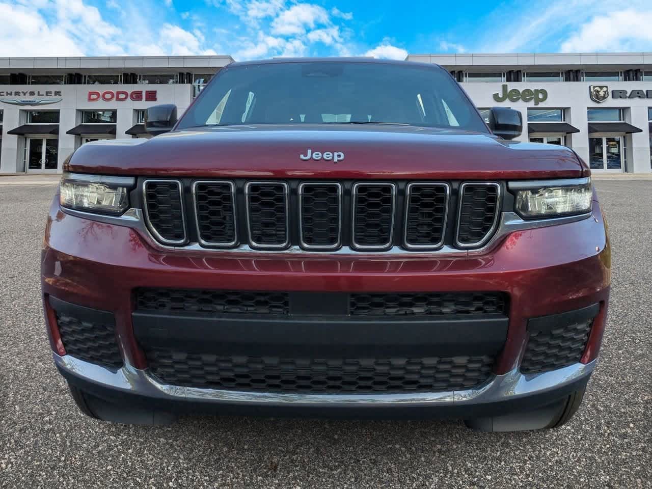 Thumbnail: 2025 Jeep Grand Cherokee L - 3