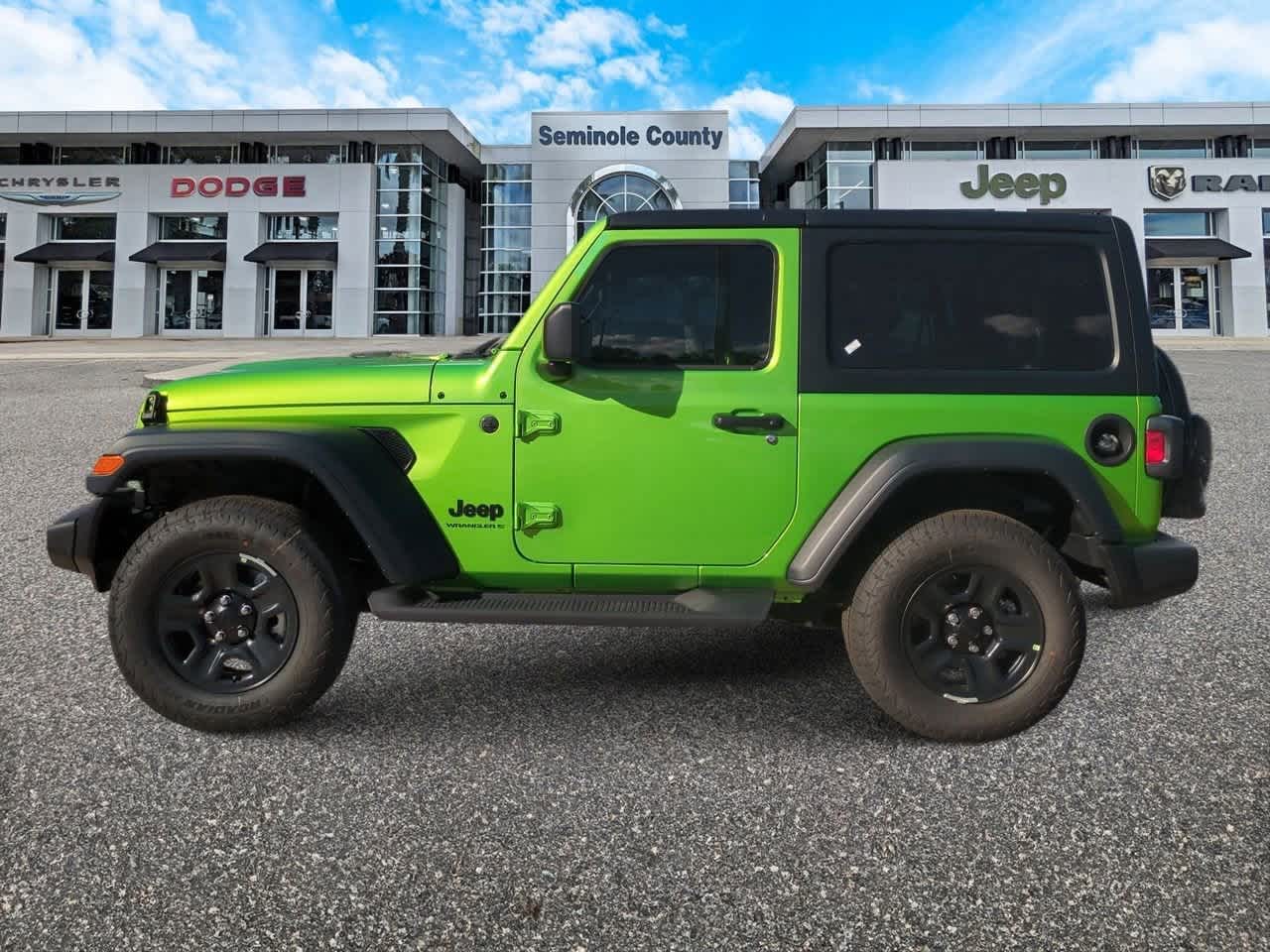 Thumbnail: 2025 Jeep Wrangler - 5