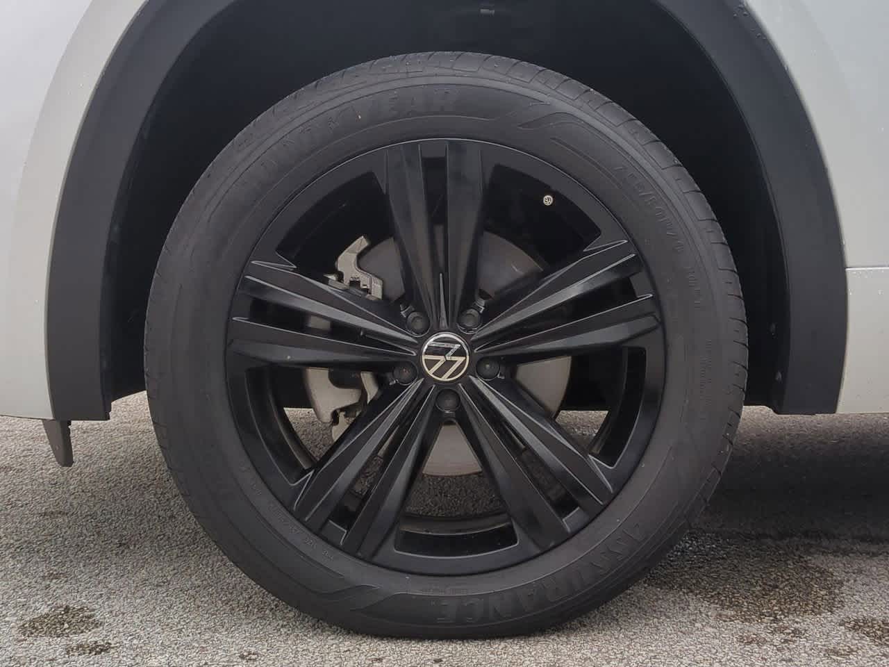 Thumbnail: 2023 Volkswagen Atlas - 14