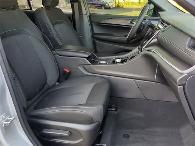 Thumbnail: 2025 Jeep Grand Cherokee - 21