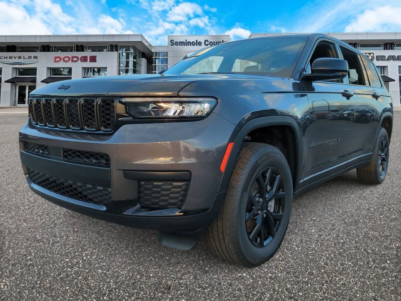 Thumbnail: 2025 Jeep Grand Cherokee L - 4