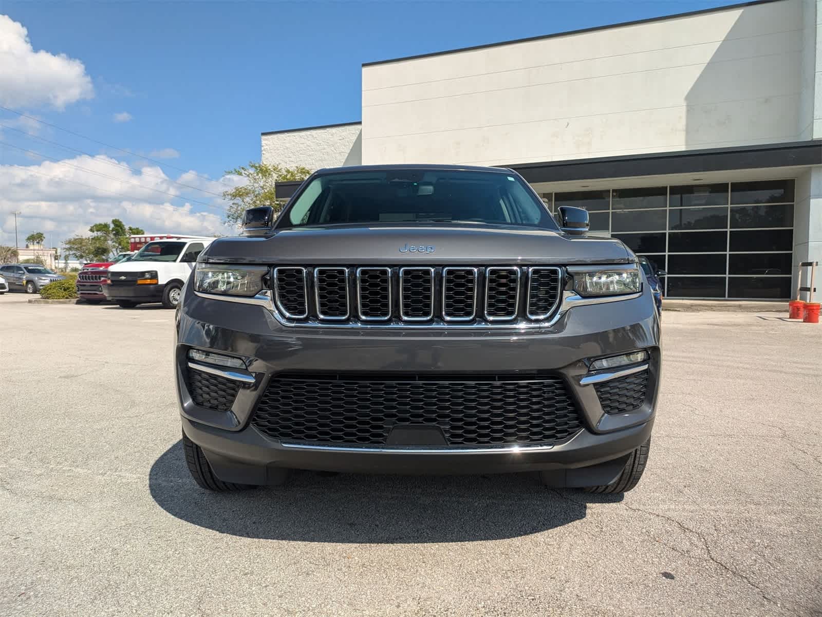 Thumbnail: 2022 Jeep Grand Cherokee - 2