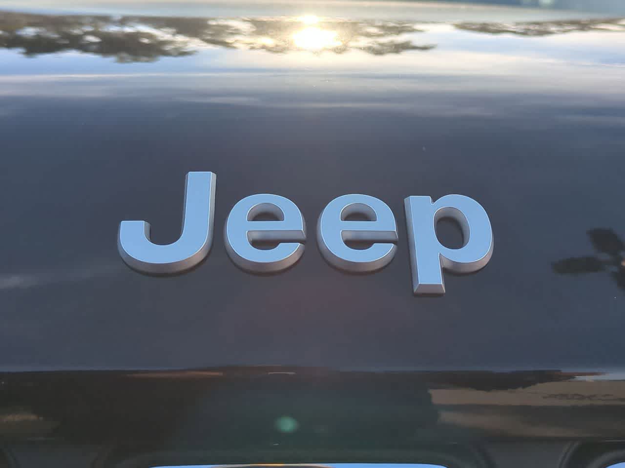 Thumbnail: 2025 Jeep Grand Cherokee L - 12