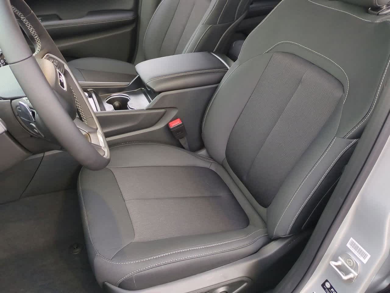 Thumbnail: 2025 Jeep Grand Cherokee - 17