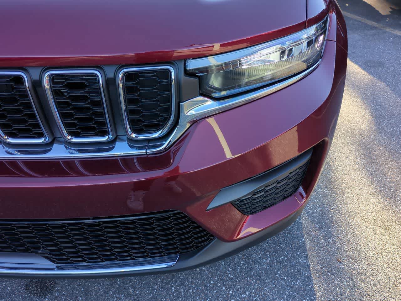 Thumbnail: 2025 Jeep Grand Cherokee - 11