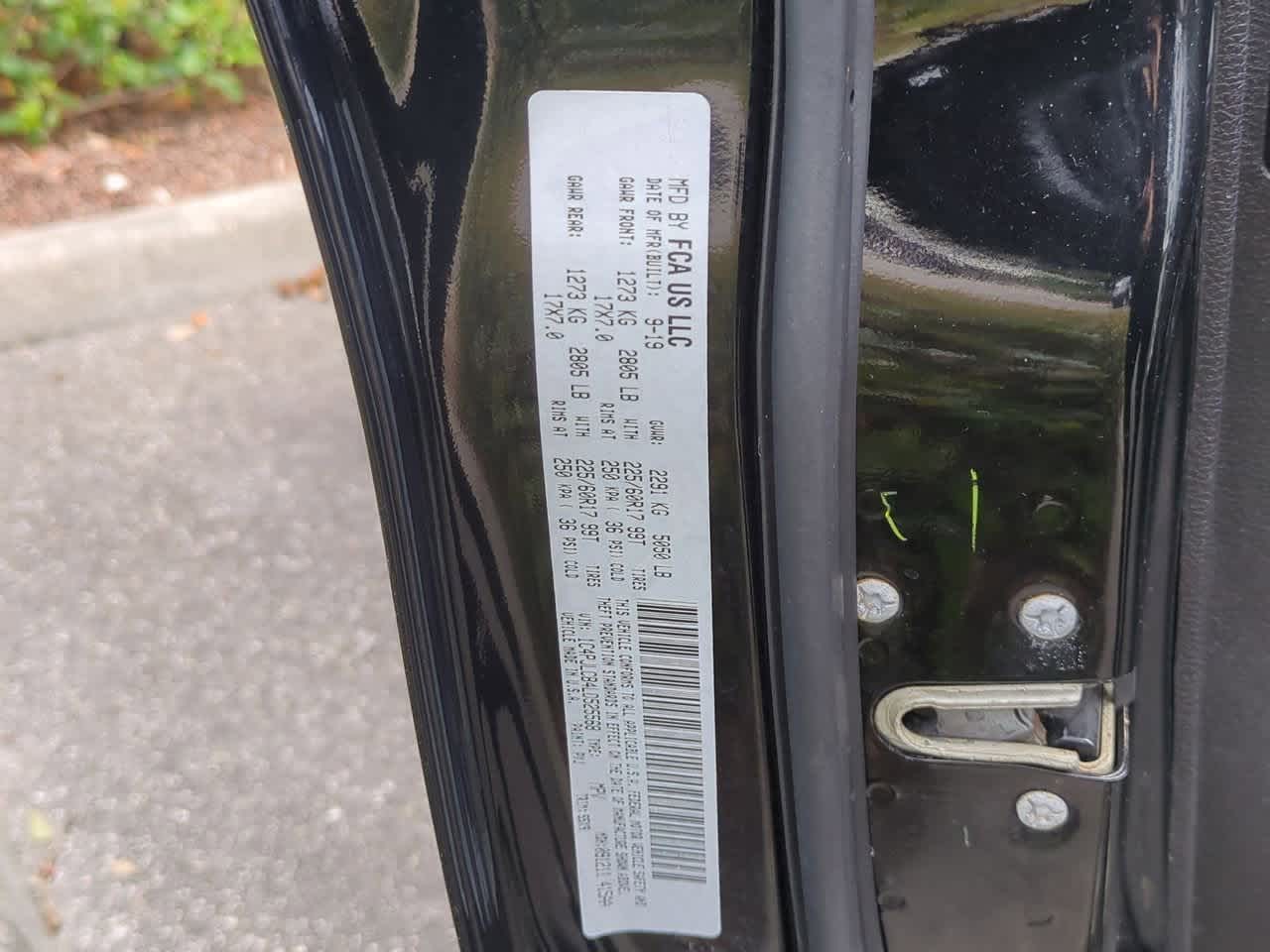 Thumbnail: 2020 Jeep Cherokee - 35