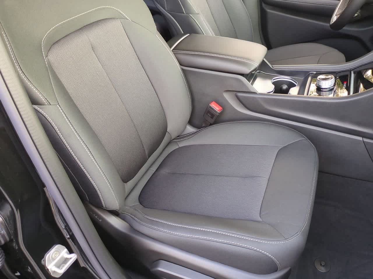 Thumbnail: 2025 Jeep Grand Cherokee L - 23