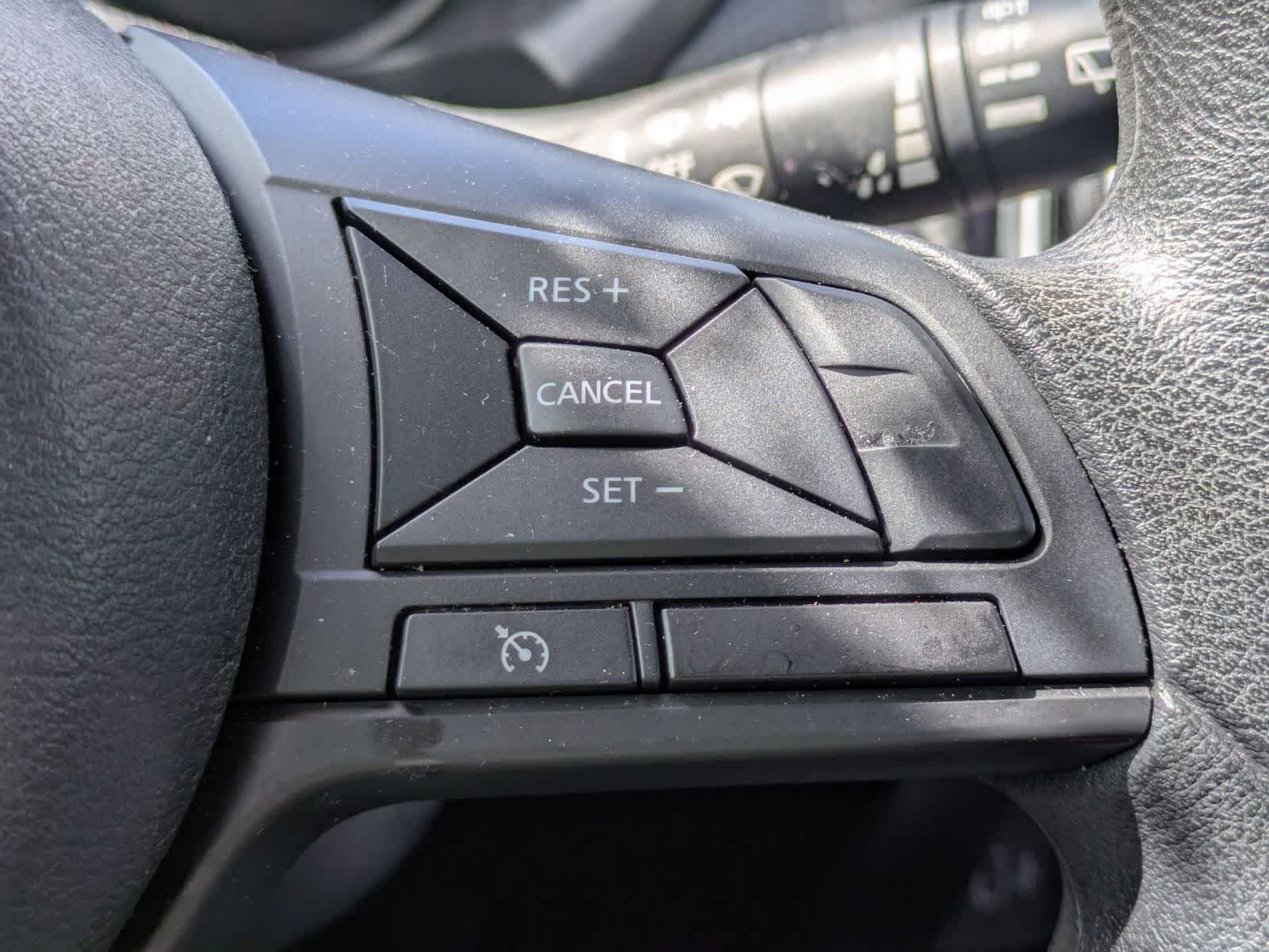 Thumbnail: 2023 Nissan Kicks - 9