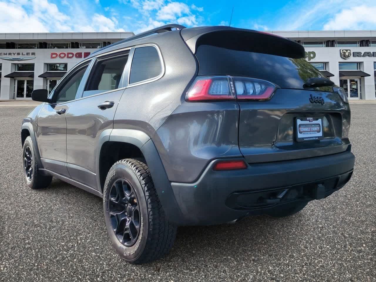 Thumbnail: 2022 Jeep Cherokee - 6