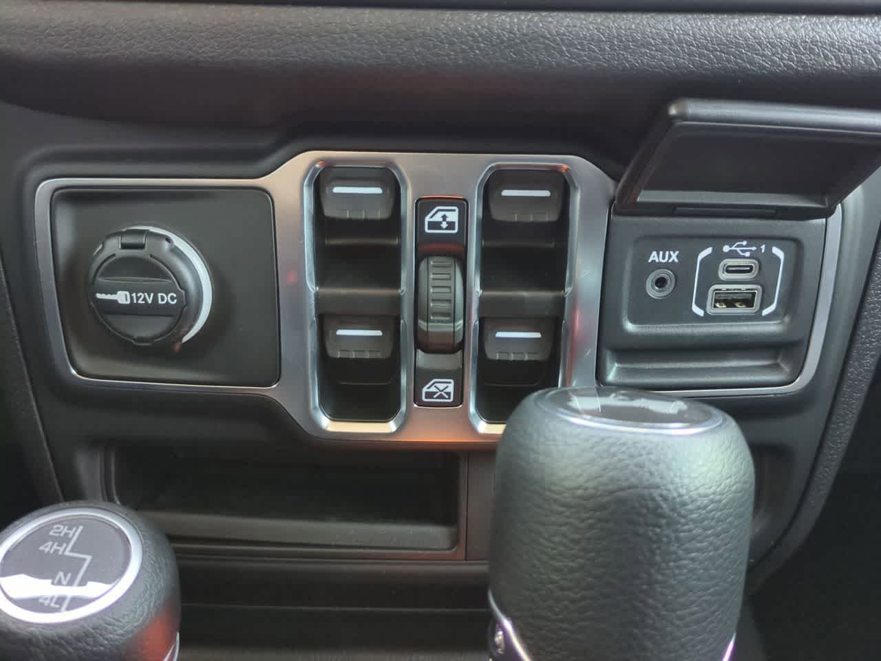 Thumbnail: 2026 Jeep Wrangler - 31