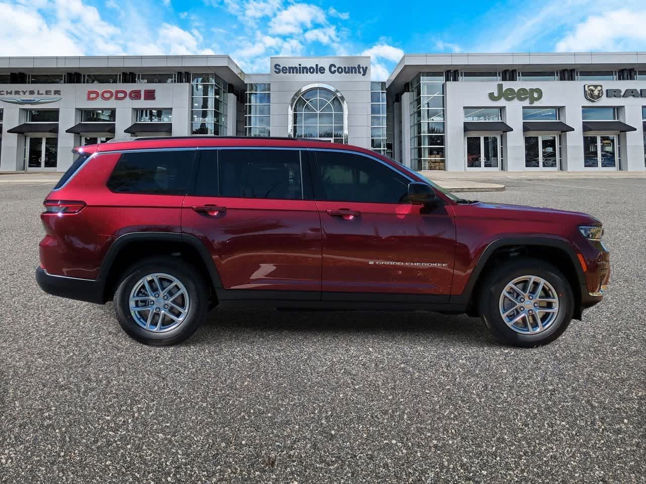 Thumbnail: 2025 Jeep Grand Cherokee L - 9