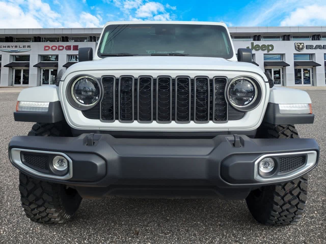 Thumbnail: 2025 Jeep Gladiator - 3