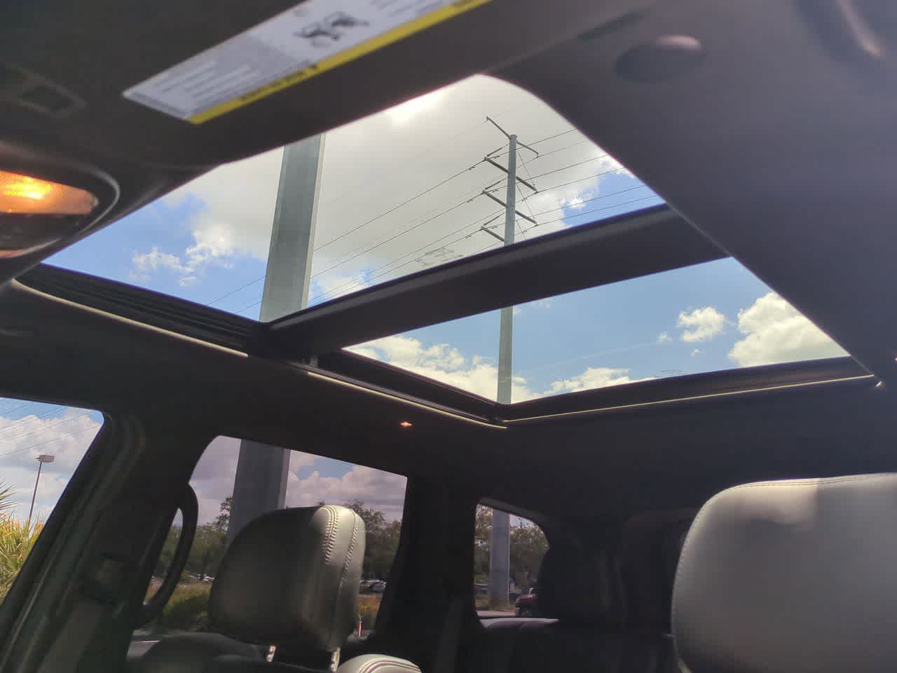 Thumbnail: 2020 Jeep Grand Cherokee - 20