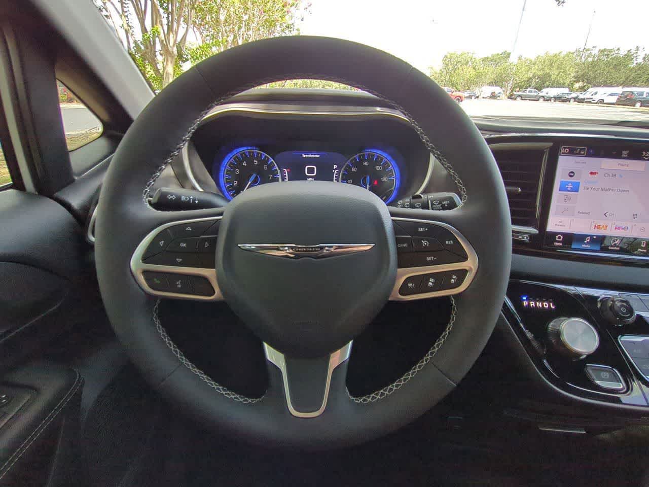 Thumbnail: 2026 Chrysler Voyager - 23