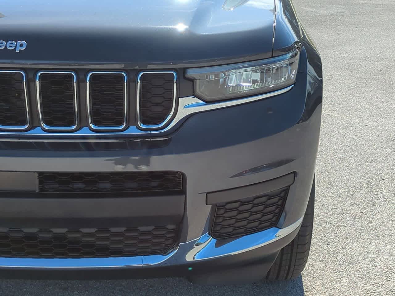 Thumbnail: 2025 Jeep Grand Cherokee L - 11