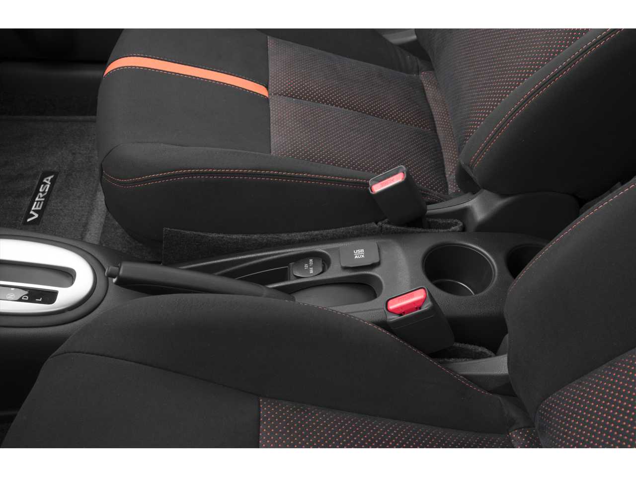 Thumbnail: 2015 Nissan Versa Note - 10