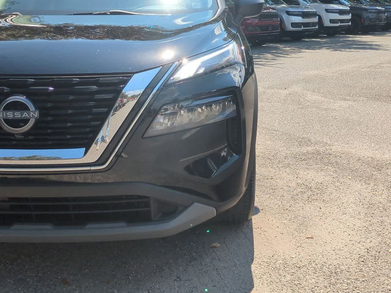 Thumbnail: 2023 Nissan Rogue - 11