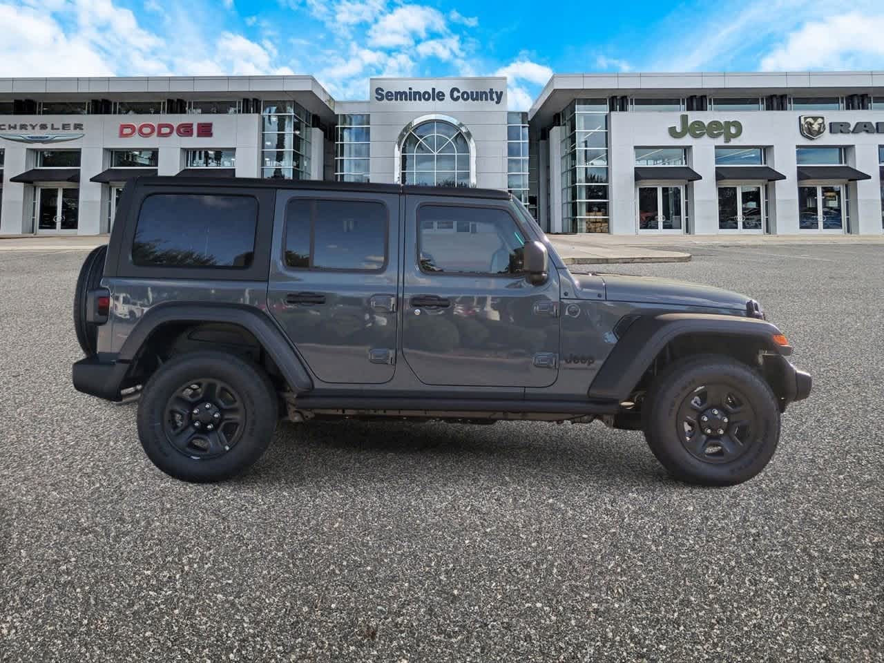 Thumbnail: 2025 Jeep Wrangler - 9