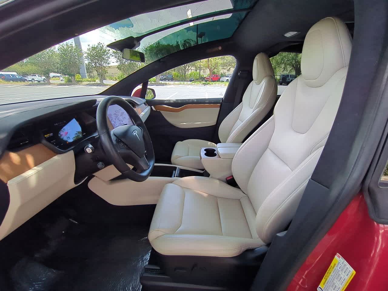 Thumbnail: 2020 Tesla Model X - 15