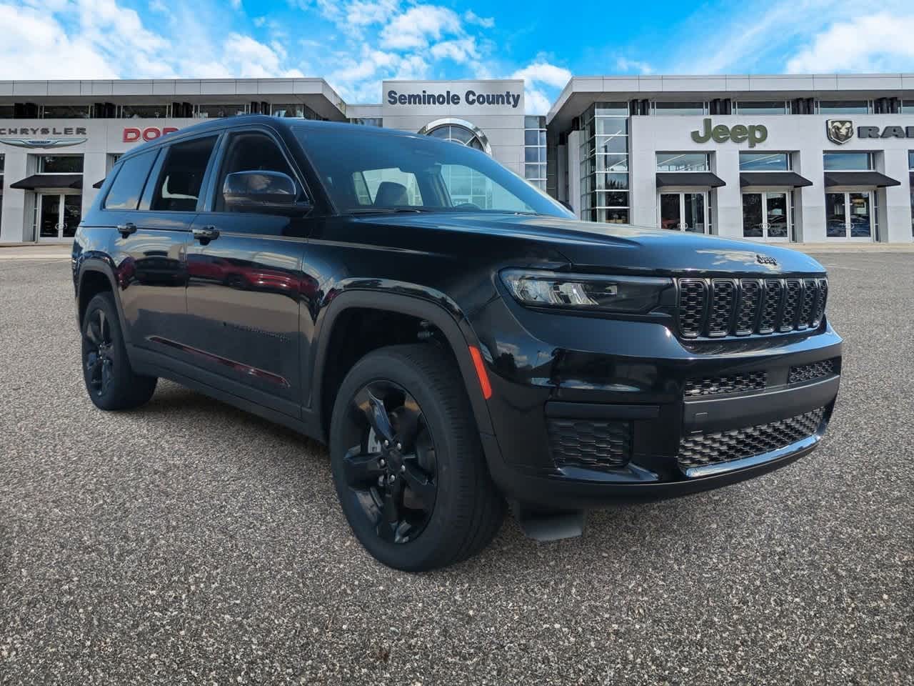 Thumbnail: 2025 Jeep Grand Cherokee L - 2