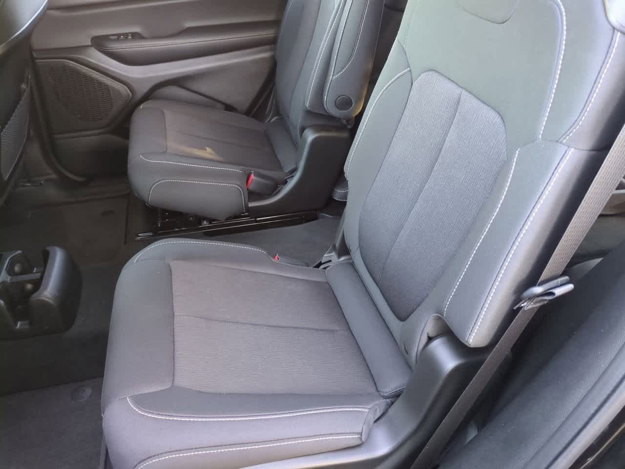 Thumbnail: 2025 Jeep Grand Cherokee L - 20